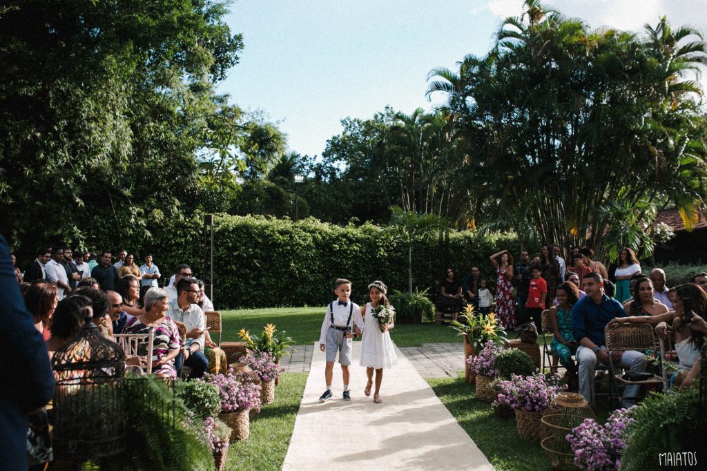 daminha e pajem cerimônia de casamento no lajedo